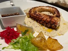 炭烤章鱼腿-Efes Turkish & Mediterranean Cuisine 艾菲斯餐厅(陆家嘴店)