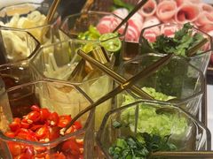 -红鼎豆捞·非遗鲍皇汤火锅(宝丰路店)