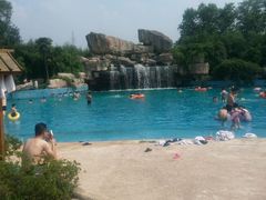 -金孔雀温泉旅游度假村