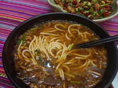 -香巴拉云南餐厅(华莱坞店)