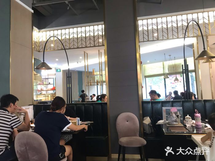 龙凤点心·饼家(松岗店)大堂图片