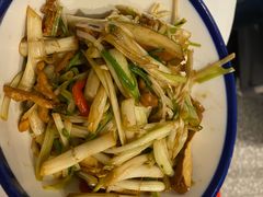 水芹炒肉-金锅小厨(乐活街店)