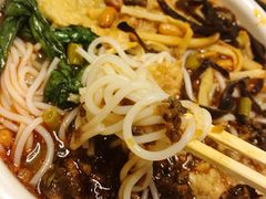 -水平有限螺蛳粉(宏达大厦店)