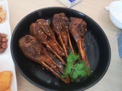 -精悦蓉(松江万达广场店)