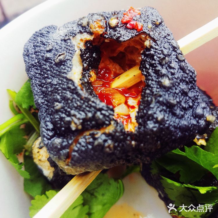 以后一定要去广西尝一尝正宗的呢 臭豆腐