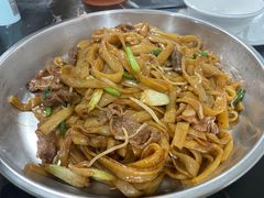 干炒牛河-牛一煲美食(江高店)