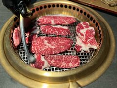 -铭牛烧肉·和牛海鲜自助(高新月牙湖店)