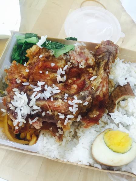 池上便当(建国东路店)-"点的外卖,脆皮鸡腿饭,一打开很惊喜超大只.
