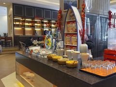 -亚龙湾希尔顿自助餐厅·海鲜·烧烤·沙滩BBQ·现场乐队