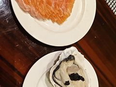 -广州万富希尔顿酒店-感趣自助餐厅·生蚝海鲜刺身