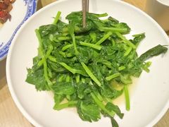 -渝信川菜 · 川味家常菜(财富购物中心店)