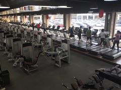 -健龙森俱乐部·游泳·健身·羽毛球综合体育馆