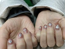 -雅诗迪·美甲美睫纹绣养生美容院