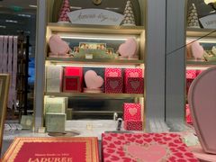 -ladurée(戴高乐机场T 2F店)