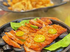 卵石烧猪颈肉-九號渔港·蒸汽海鲜·粤菜茶点(八卦岭店)