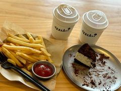 -J Create城市露营咖啡·简餐·宠物(上海动物园店)