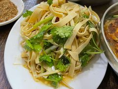 炝拌干豆腐-韩风烤牛肉冷面店