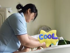 -鲸鱼妈妈月嫂/育婴师定制