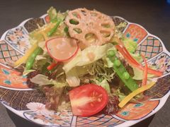 -铭牛烧肉·和牛海鲜自助(高新月牙湖店)