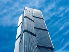 -黄金时代游泳健身云畔会所(绿地中心双子塔店)