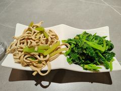 -郑享吃烧烤烩面(红专路店)