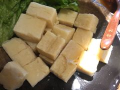 -老牌坊云南鱼豆花火锅(爱建店)