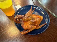 招牌妙龄乳鸽-煲煲掂风味煲仔饭餐厅(西区店)