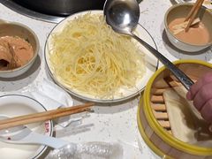 -三人行骨头王火锅(长寿店)