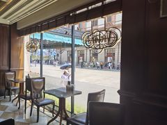-上海和平饭店维克多咖啡厅 Victor's