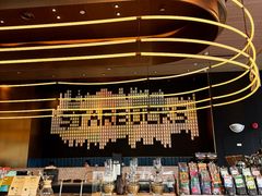 -星巴克臻选(上海虹桥新天地三店)