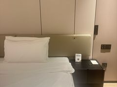 -杭州西湖湖滨银泰亚朵酒店