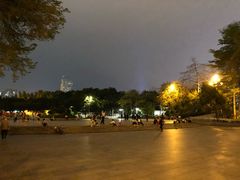 -英雄广场