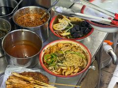 -嘎嘎香·大茶缸麻辣烫