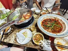 -顺水湾·牛肉牛杂火锅(驾鹤店)