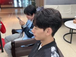 -藤野造型·烫发染发