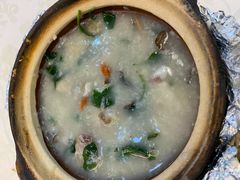 枸杞叶山泉鱼鸡粥-强记鸡粥美食
