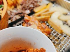 -张牌牌·东北烤肉小吃市集(金楠天街店)