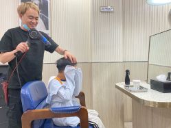 -PE SALON