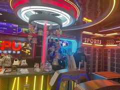 -DEDE APU潮玩运动聚乐部(观音桥店)