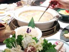 -领鲜天下·焗海鲜·花胶鸡(天目里店)