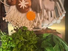 -牛村来人潮汕牛肉火锅(西单店)