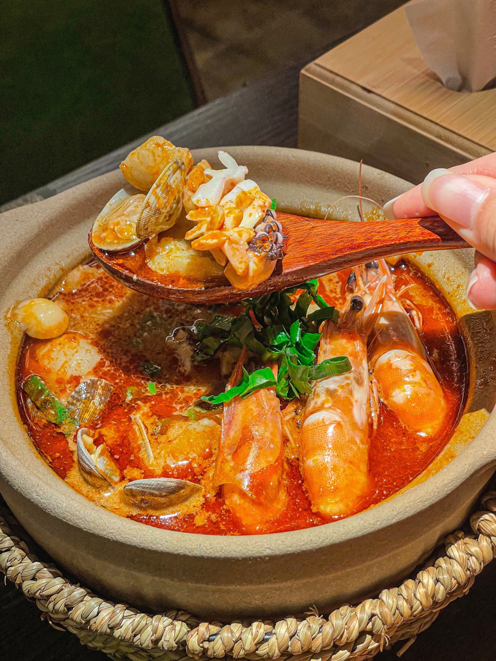 「海鲜冬阴功汤」味道还蛮正宗