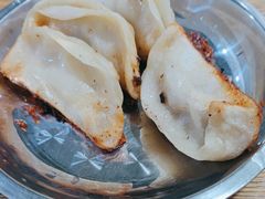 -黄阿姨锅贴大王(万航渡路店)