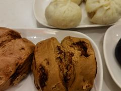 -李与白包子铺(桐梓林店)