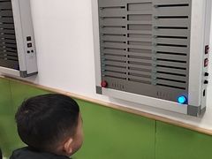 -宝龙城(杭州滨江店)