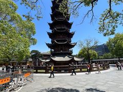 -龙华寺