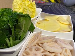 -热火朝天鲜切牛肉火锅(南强街巷店)