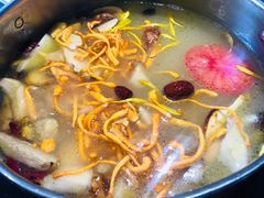 -野菌皇海景野生菌火锅(滨海大道店)