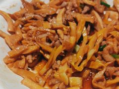 -吕氏疙瘩汤·海鲜新鲁菜(凯德mall新都心店)
