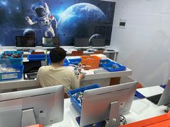 -斯坦星球AI编程·机器人科创·科学实验·信奥·思维·STEM·乐高·竞赛考级(浦东联洋广场大拇指龙阳御桥中心)